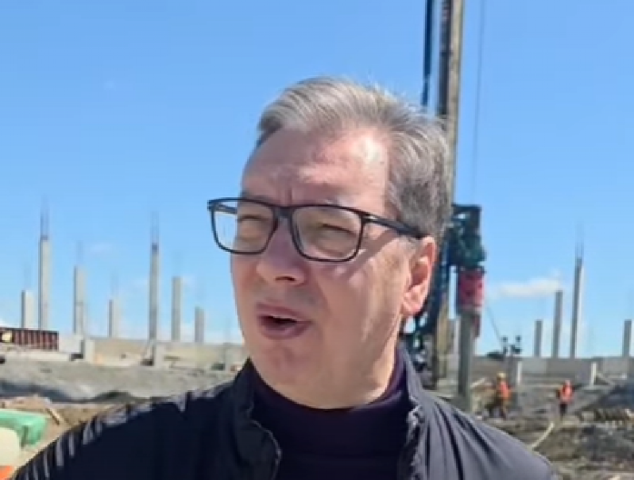 VUČIĆ OBIŠAO NAJVEĆE GRADILIŠTE U SRBIJI „Radnici su iz Srbije, Indije, Tadžikistana…“ (VIDEO)