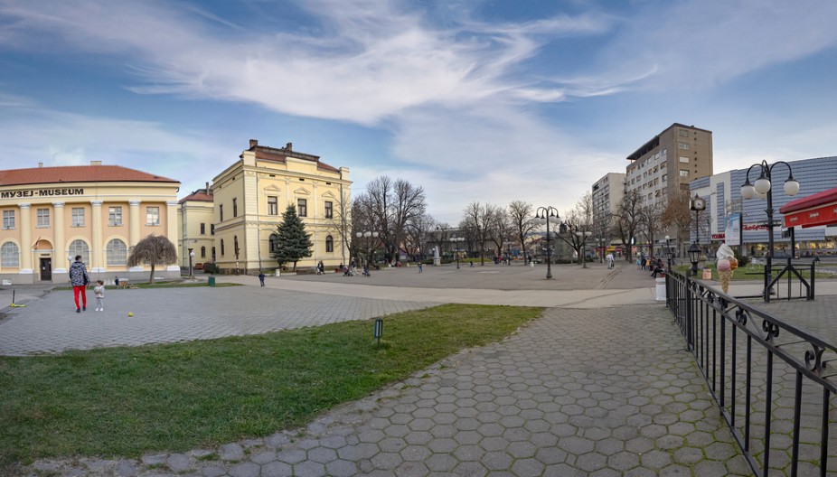NASILJE, NASILJE I SAMO NASILJE! Blokaderi još jednom pokazali pravo lice: Napad na građane Zaječara samo zato što ne misle isto kao oni!