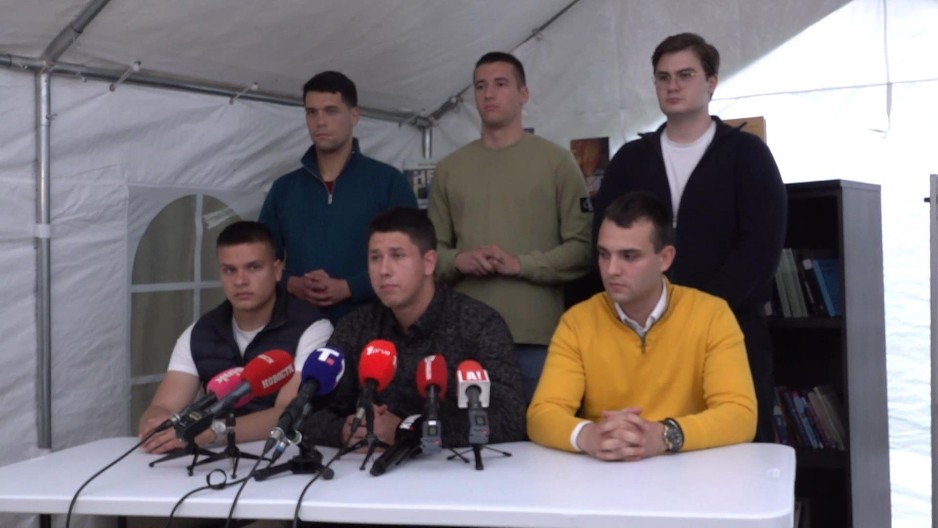 "STUPAMO U ŠTRAJK GLAĐU UKOLIKO SVI FAKULTETI U SRBIJI NE POČNU S RADOM" Pavlović: Poslednji rok je do nedelje 1. juna!