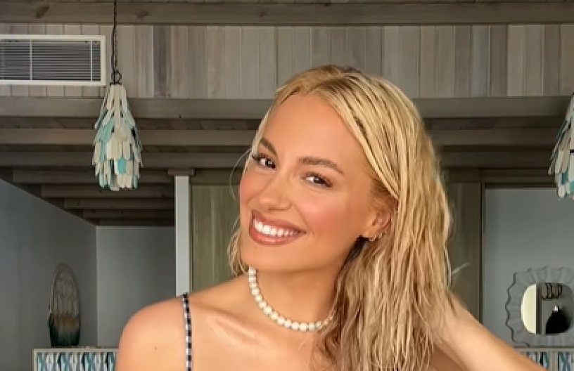 ZADNJICA I GRUDI U PRVOM PLANU Intimne fotke Sare Jo, svi u šoku zbog njenih golišavih izdanja