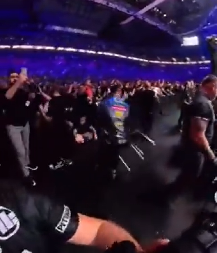 HAOS KOJI NIKO NIJE VIDEO Janičićev trener krenuo stolicom na Bakočevića, Vaso se odmah zaleteo ka njemu (VIDEO)