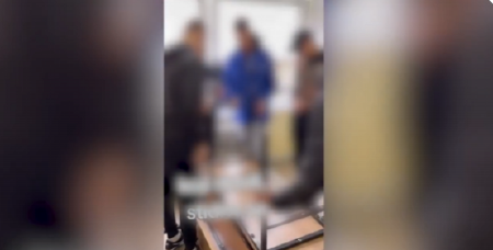 UŽAS U ŠKOLI U MIRIJEVU! Devojčica đaku prislanjala NOŽ na stomak, pretila vršnjacima