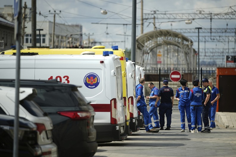 PRVO OGLAŠAVANJE RUSIJE NAKON PADA DVA MOSTA