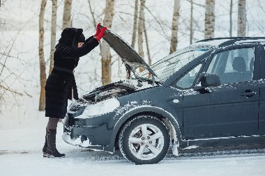OVO NIKAKO NE SMETE RADITI ZIMI Automehaničar upozorava da jedna greška može potpuno uništiti motor automobila