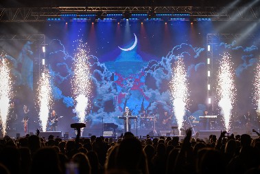 U 2025. GODINI ESTRADA ZGRNULA PRAVO BOGATSTVO! Sve se saznalo, otkriveni honorari, on je uzeo 100.000 evra!