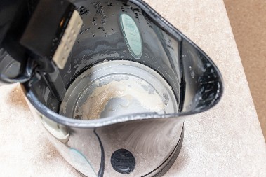 NIJE SIRĆE, NEGO NEŠTO 100 PUTA BOLJE Dodala je jedan prirodni sastojak u ketler, razorio sav kamenac