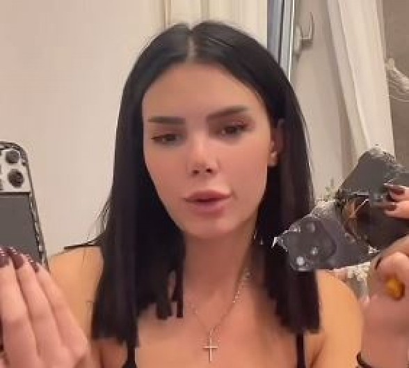 "DRUGA DEVOJKA MU JE BRISALA KRV I SMIRIVALA GA" Anđelo razlupao Aniti telefon, ona obelodanila sve javno (VIDEO)