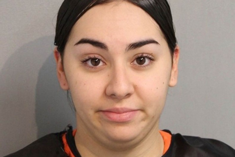 DOSTAVLJAČICA PICE (22) UBILA TRUDNICU Iznervirao je mali bakšiš, izbola je nožem 14 puta! Dete (5) gledalo kako mama umire u lokvi krvi