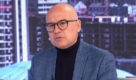 JADNO I BEDNO! Premijer Vučević o ogavnoj kampanji srbomrzaca: Neće podeliti ni oslabiti Srbiju, iako svim silama pokušavaju da izazovu bratoubilački rat.