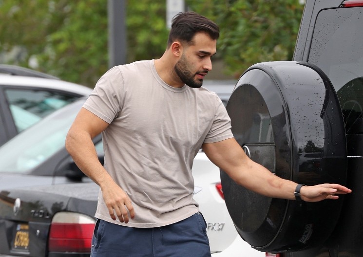 DEFINITIVNO JE KRENUO DALJE Bivši muž Britni Spirs nakon burnog razvoda uplovio u vezu sa atraktivnom glumicom