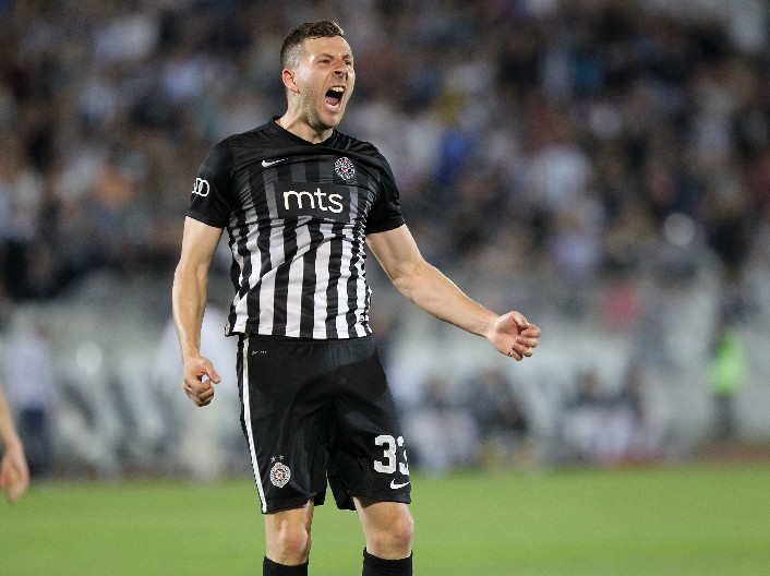 VRAĆA SE Osvajač Svetskog prvenstva sa Srbijom ponovo oblači dobro poznati dres