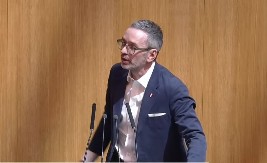 ON ĆE BITI NOVI KANCELAR AUSTRIJE? Čovek koji je protiv lažne države Kosovo i navale migranata!