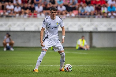 ODLAZAK SVE IZVESNIJI Kosta Nedeljković napušta Aston Vilu, već mu je pronađena i zamena