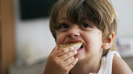 HRANA NE SME BITI NAGRADA Roditelji na ovaj način stvaraju medveđu uslugu deci, otkriva istraživanje
