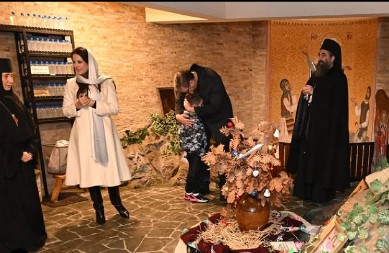 PREDSEDNIK OBJAVIO MOĆNU PORUKU:  Povratak veri i njenim simbolima je povratak onim vrednostima koje su vekovima čuvale srpsku državu