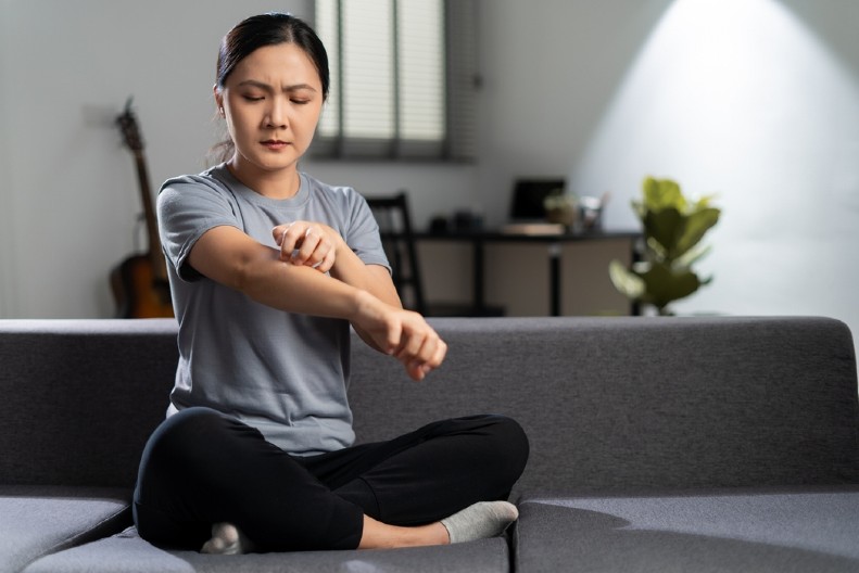 LETNJI SAVETI ZA ZAŠTITU OD INSEKATA Sve što treba da znate o ujedima komaraca i kada treba otići lekaru