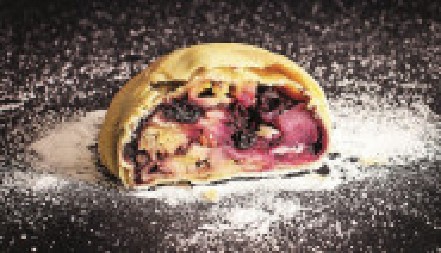 PITA SA BOROVNICAMA I KISELIM MLEKOM Rapsodija ukusa u svakom zalogaju, ovakvu do sada niste jeli