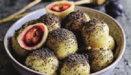 GERMKNEDLE Austrijski specijalitet po receptu za čistu desetku, svaki zalogaj je bolji od prethodnog