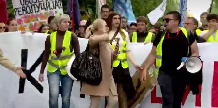 CRTA I PROGLAS SPREMAJU HAOS TOKOM IZBORNOG DANA U KOSJERIĆU I ZAJEČARU! "Treba nam još 100 blokadera"