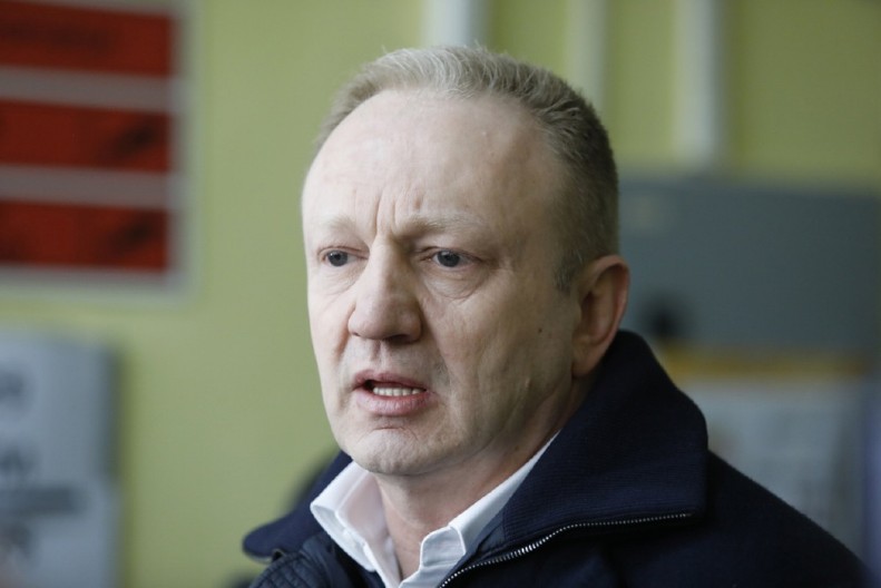 ĐILAS OČAJAN Nakon blama koji mu je priredila desna ruka, stigao još jedan hladan tuš