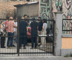 GRBOVIĆ I ALEKSIĆ OBLEĆU KAO KOPCI U ZAJEČARU Viđeni u dvorištu izbornog štaba