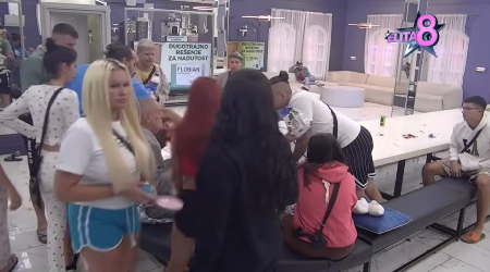 SRAMNO PONAŠANJE UČESNICA ELITE Ovim postupkom zgrozili su celokupnu javnost: "Da li je moguće da ovo rade?" (VIDEO)