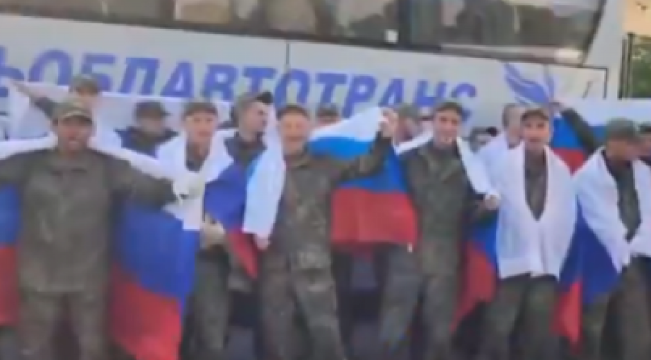 PRAZNIH OČIJU, MRŠAVI, BLEDI, ISPIJENIH LICA Evo šta su ispričali ruski vojnici nakon razmene zarobljenika sa Ukrajinom (VIDEO)