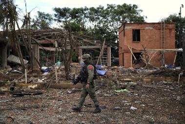 ULICE U PLAMENU! Više od 20 terorističkih napada, poginulo najmanje sedam osoba u Kolumbiji (FOTO/VIDEO)