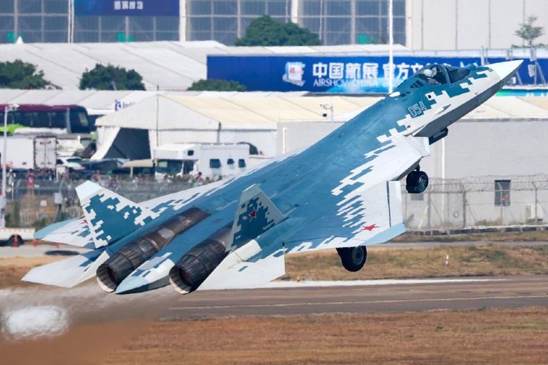 „UZIMAMO RUSKU ZVER“ Indija traži od Rusije borbene avione (VIDEO)