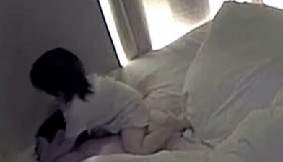 MALI HEROJ KOJI JE ZAUSTAVIO SMRT Devojčica od dve godine spasila ocu život, dirljiv snimak rasplakao milione! (VIDEO)