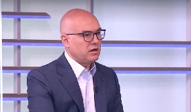 "SVE JE MANJE PROSTORA ZA UPIS NOVIH STUDENATA" Vučević: Ponašanje rektora Đokića čudno, potrošiće decu zarad čega?