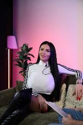 UDAJE SE ELEKTRA ELIT Mladoženja poznat javnosti, datum venčanja već zakazan, a tek da vidite mesto!