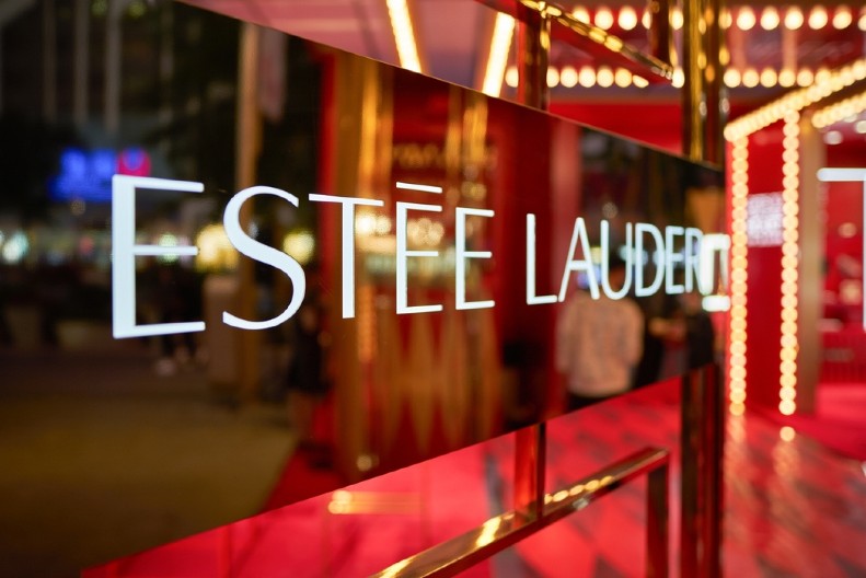 VLADARI IZ SENKE Kompanije koje svi znaju-porodice koje niko ne zna