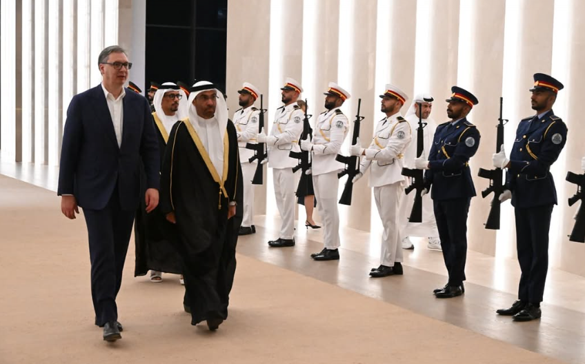 PREDSEDNIKA VUČIĆA NAJSRDAČNIJE DOČEKALI U ABU DABIJU Potvrđeno prijateljstvo koje neguju naše dve zemlje (FOTO)