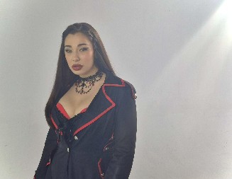 "TO MI JE STVARNO TEŠKO, UVEK BRINEM..." Sanja Vučić na snimanju spotova progovorila o mračnoj strani posla, o ovome svi ćute