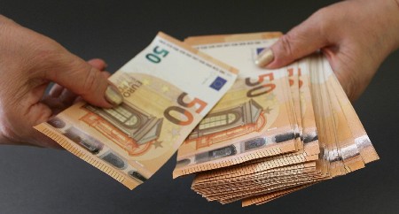 VAŽNA VEST AKO MENJATE EVRE Oglasila se NBS