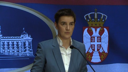 BLOKADERI SAMI SEBE DEMANTOVALI Brnabić reagovala: Gasite internet, imamo pobednika!