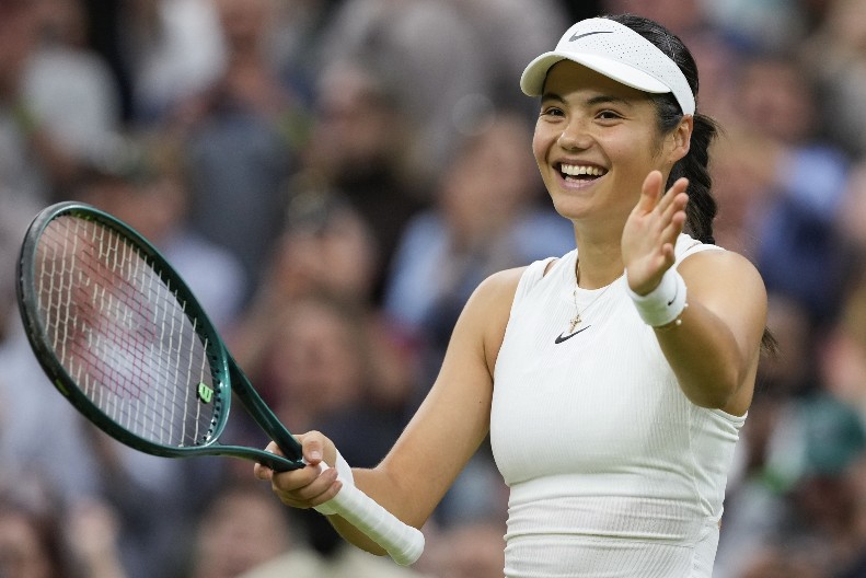 SVET TENISA NA NOGAMA Da li su Karlitos i Ema u vezi? Evo šta on kaže...