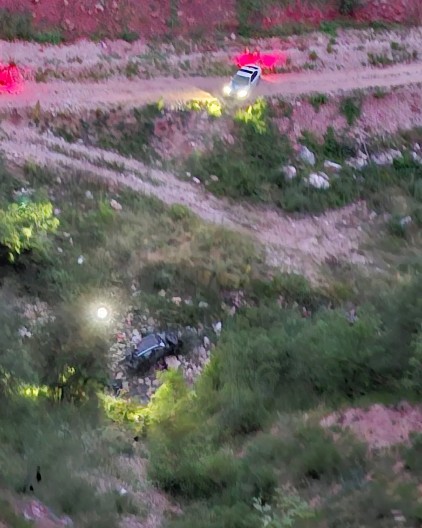 POGINULA BEBA STARA NEKOLIKO MESECI I MAJKA Prizori stravične nesreće u kanjonu Miljacke lede krv u žilama (FOTO)