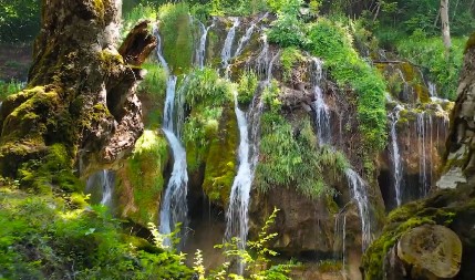 OVO JE JEDAN OD NAJVEĆIH BISERA SRPSKE PRIRODE Samo retki su čuli za njega, a leti izgleda nestvarno