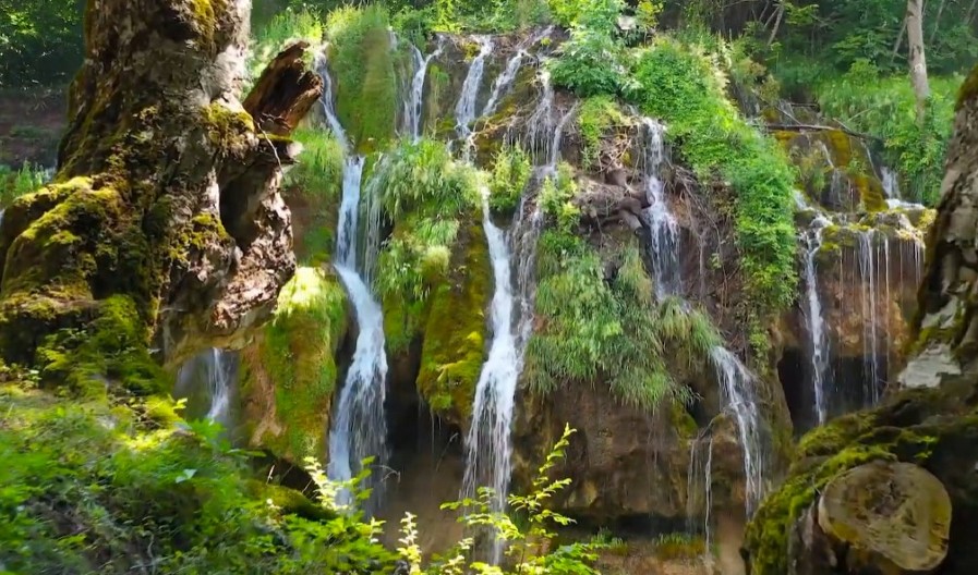 OVO JE JEDAN OD NAJVEĆIH BISERA SRPSKE PRIRODE Samo retki su čuli za njega, a leti izgleda nestvarno