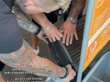 ZAISTA, RETKO SE VIĐA Putnik uništio sopstveni kofer da bi prošao jeftinije (VIDEO)