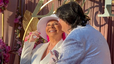 KEMIŠA SVI ZNAMO, ALI NE I KO JE BIO PRVI MUŽ ZORICE BRUNCLIK Bio je u žiriju Zvezda Granda, sa pevačicom nije u dobrim odnosima