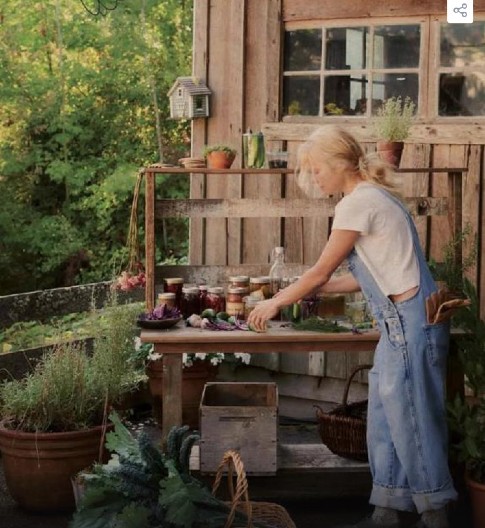 SVI MUŠKARCI SU UZDISALI ZA NJOM Zanosna plavuša je simbol devedesetih, a sada je niko ne bi prepoznao, evo kako izgleda!
