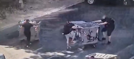 POGLEDAJTE ŠTA JE BLOKADERSKA POLITIKA: Okreneš kontejner, izbaciš smeće i bežiš kao zec - koji je smisao? (VIDEO)