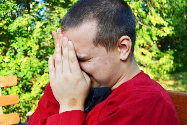 JA SAM MAJKA KOJA JE NAPUSTILA AUTISTIČNOG SINA Osuđuju me, ali uradila sam ovo da preživim