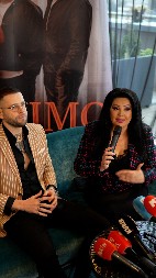 DRAGANA MIRKOVIĆ BEZ CRNE KOSE, KAO DRUGA ŽENA Pevačica se ofarbala i za to je imala baš dobar razlog (FOTO)