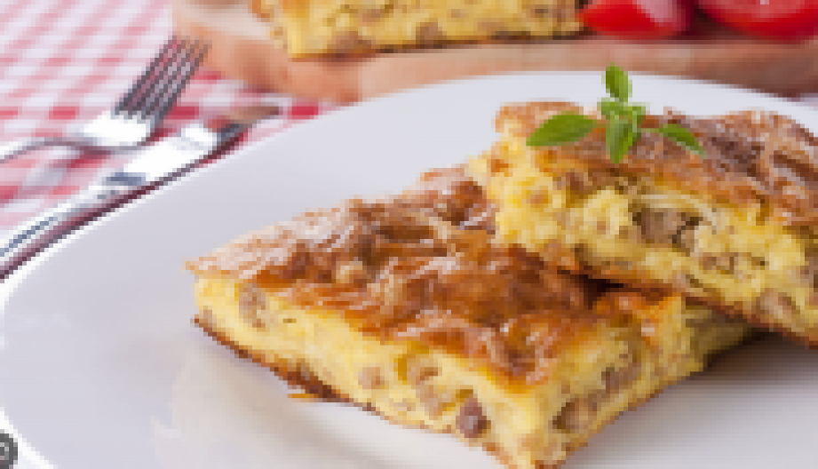 PITA SA MESOM BUDI SVA ČULA Topla, mirisna, hrskava, preukusna, nema joj ravne!