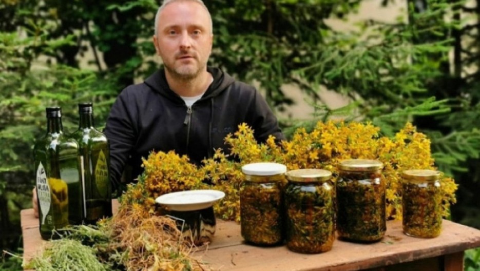 OVAJ ČAJ NAJBOLJE ČISTI PLUĆA OD NIKOTINA I KATRANA Travar Momčilo ima recept koji treba da zapamte svi pušači