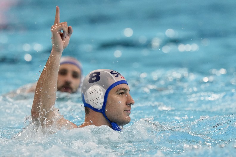 EPSKI SKANDAL NA SVETSKOM PRVENSTVU Kapiten Srbije isključen, a niko ne zna zbog čega